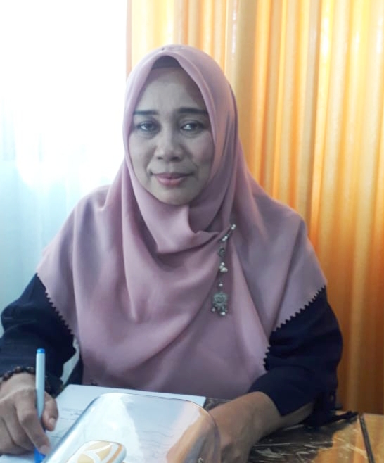 Kepala Sekolah Sofina Banyal